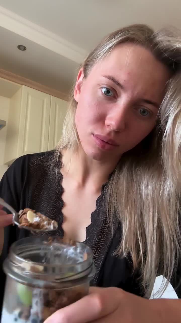 nastiaaaaa_b__2025-07-15T152815.000Z17b6fecb1737e9ba.mp4