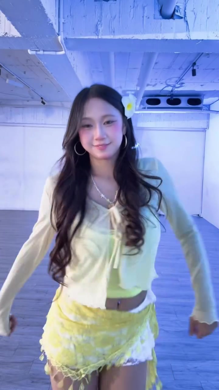 SaveClip.App_AQO88nFvt3efTVwo1-Y0RXg51ux8s1rdGoKIWzgog8QpqymoXLLktR943oZ2sft-bk3gQLREpbdyokRNvrEzZH29TSQjNSMgSRISCmI.mp4