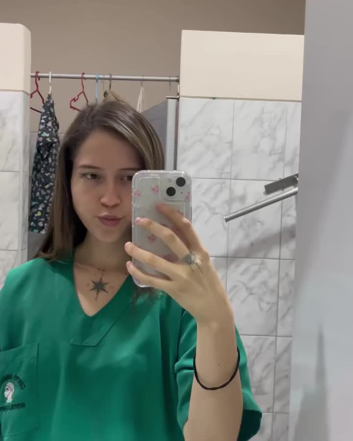 nikol_sanchezp_1751402078_3667348366464427979_1582977945.mp4