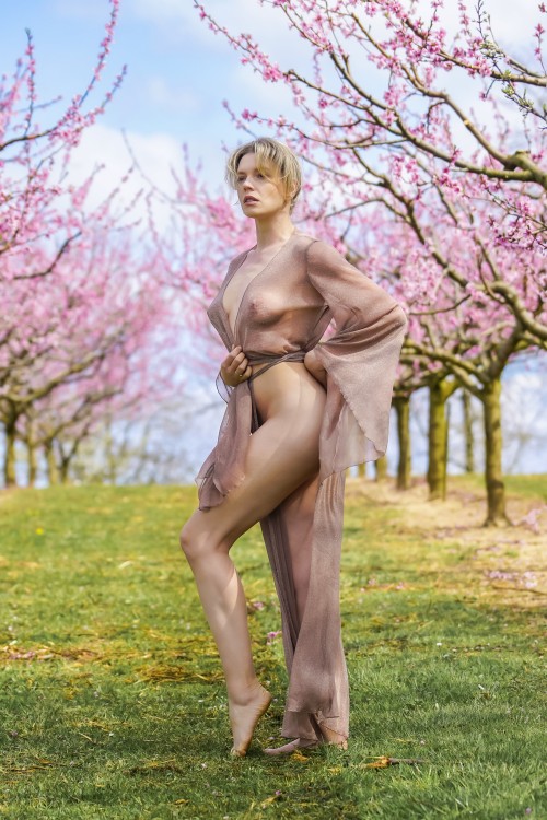nude spring photos 20