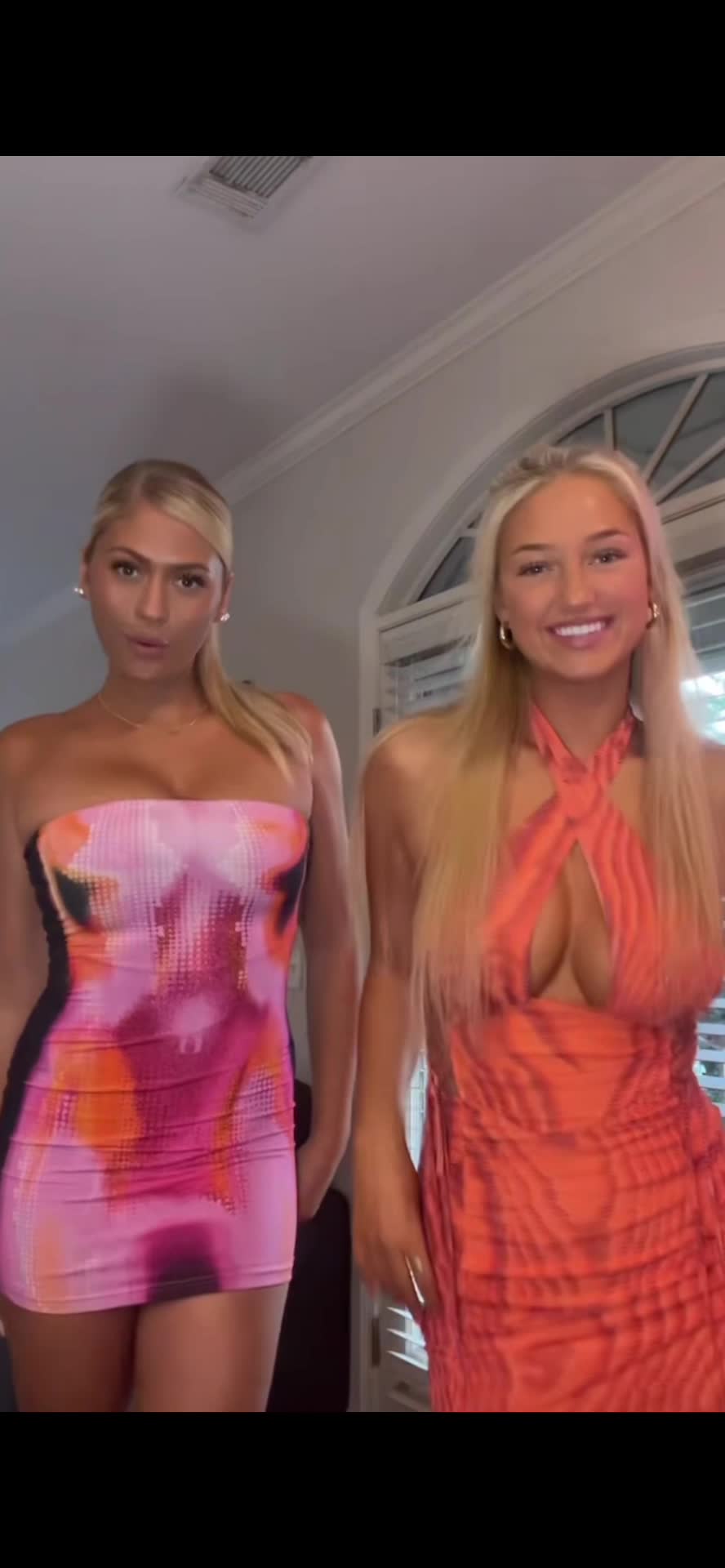 orange-dress913ba174ef86dbb9.mov