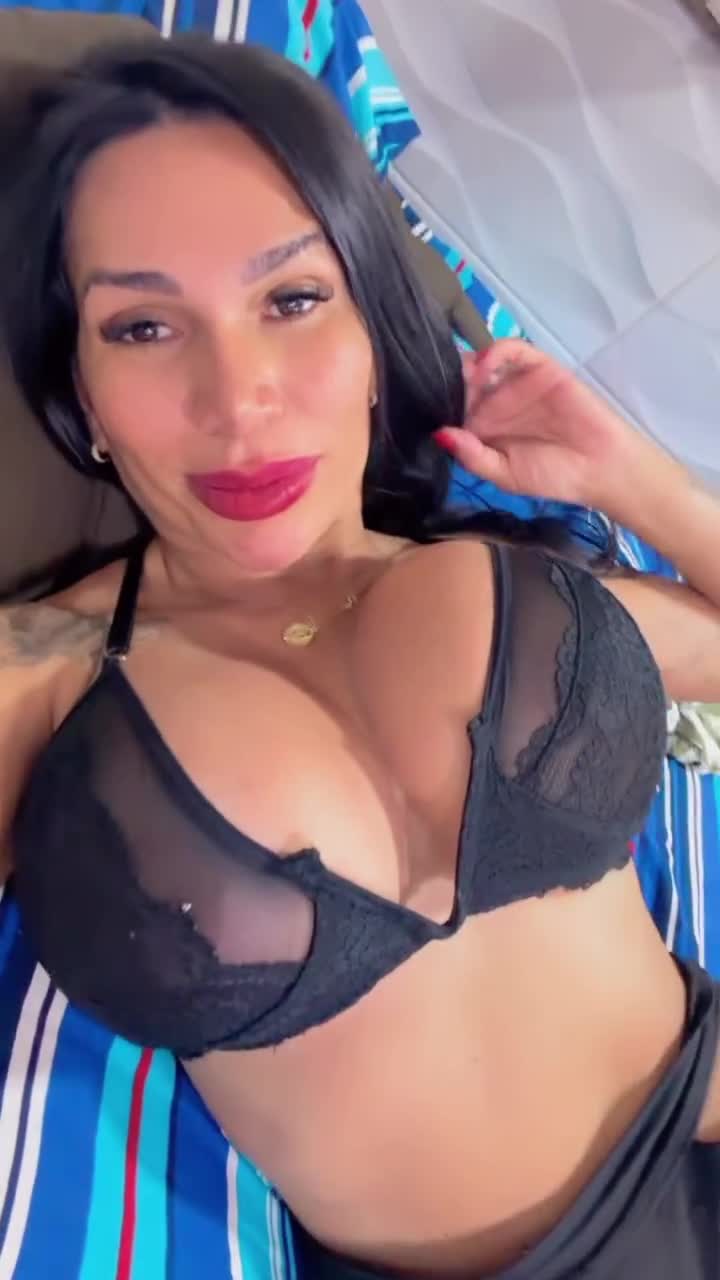 paulaelianinha_3739921821916657146.mp4