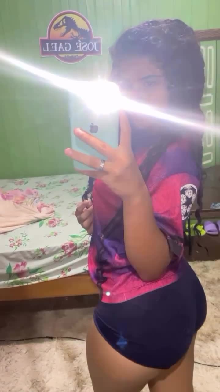 paulasz.02-20250923-0001a3b7820894ef75ba.mp4