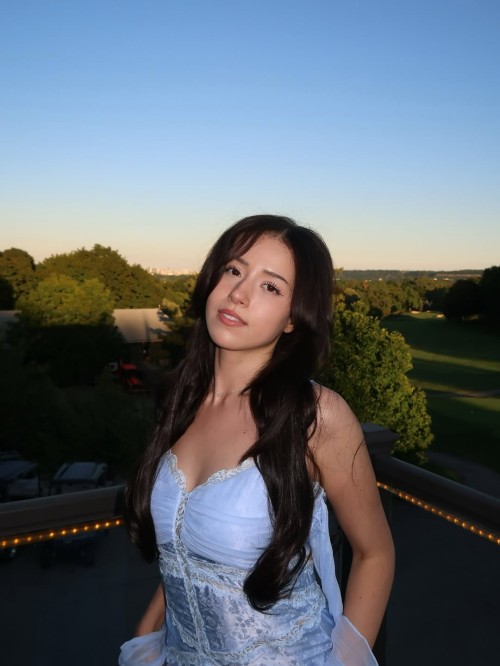 pokimane248fe4874f18bcb0.jpg
