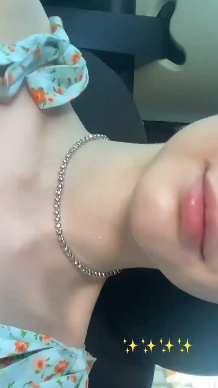 rainappleby_16235405416805408e1d10251c637dd.mp4