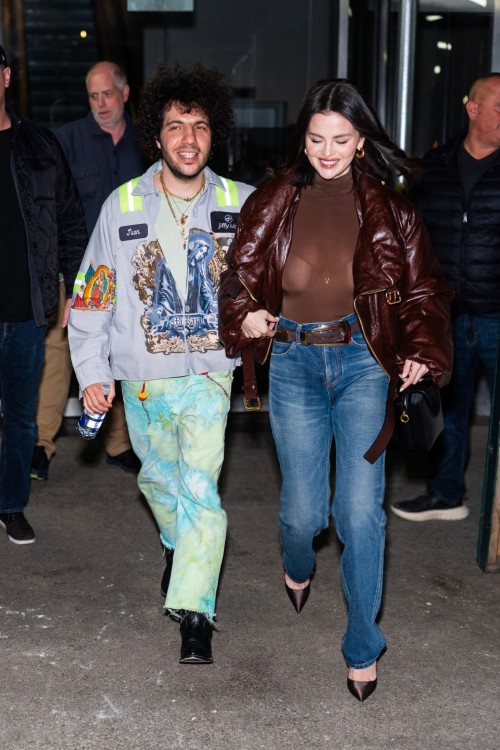 selena-14a5cfb34e76a81c77.jpg