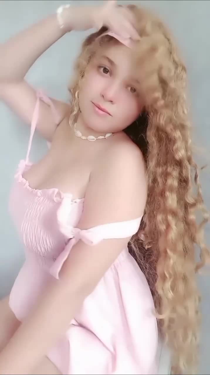 slagnce_1765473303_3785386805731001285_77422953496.mp4