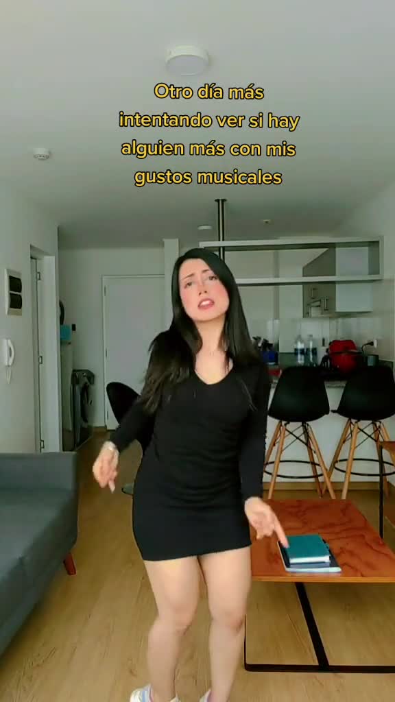 snaptik_7174880575591927045_hdc1eb83ac4ec21149.mp4