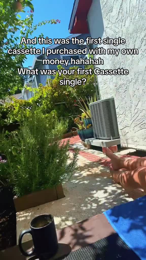 snaptik_7532324275160763662_v2f61fa0a4cef35d3c.mp4