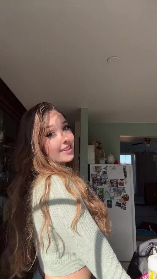 snaptik 7579803478306983223 v2