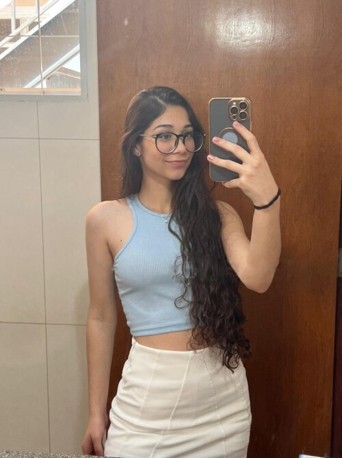 sophia._reb-50bae45d3e8bc4052.jpg
