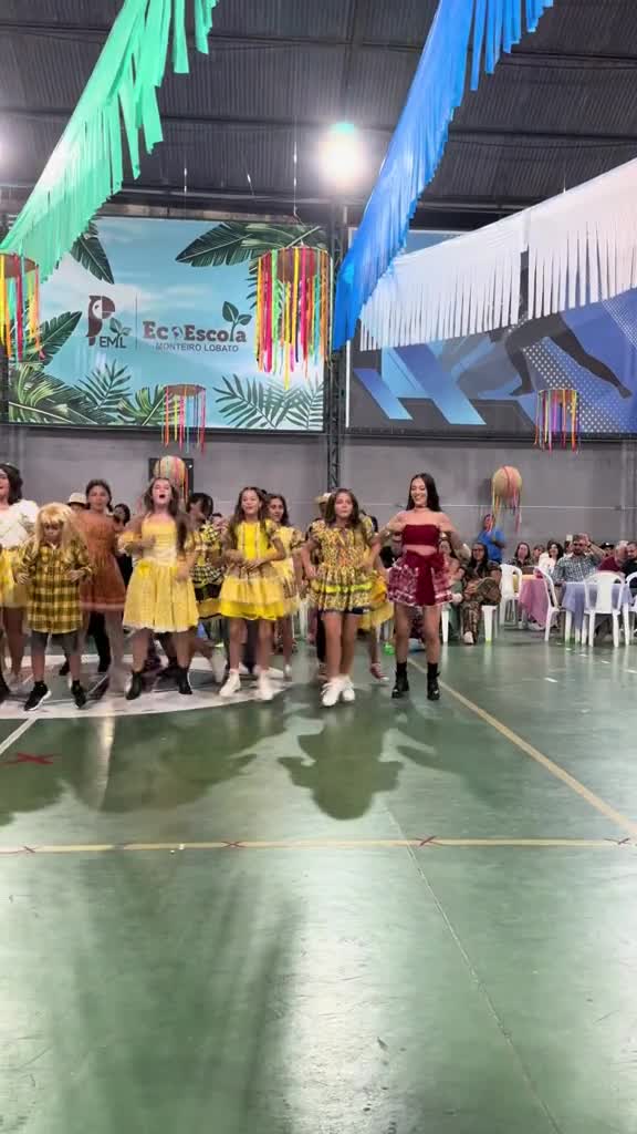 ssstik.io_.familiapimentel_1751931959361-18a7b7aabbce86993.mp4