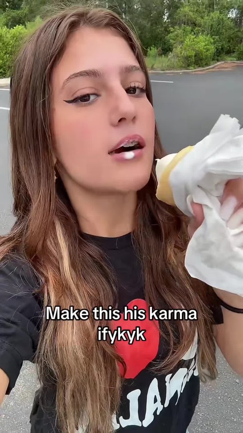 ssstik.io_1747963339087ec6953f58fccf486.mp4