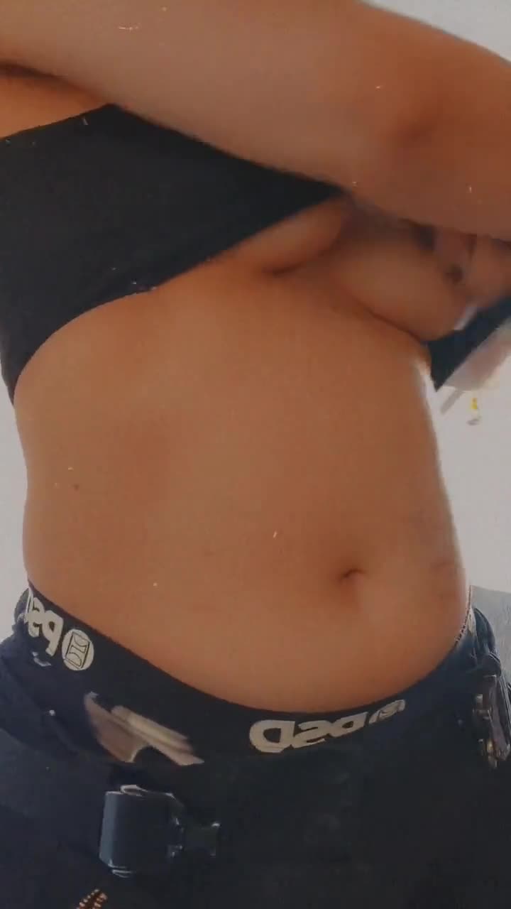 ssstwitter.com_1676839376467aef05b9f468788c6.mp4