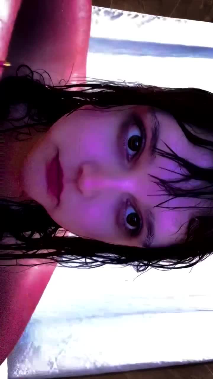 ssstwitter.com_175201888070617b74e3a985f34dc.mp4