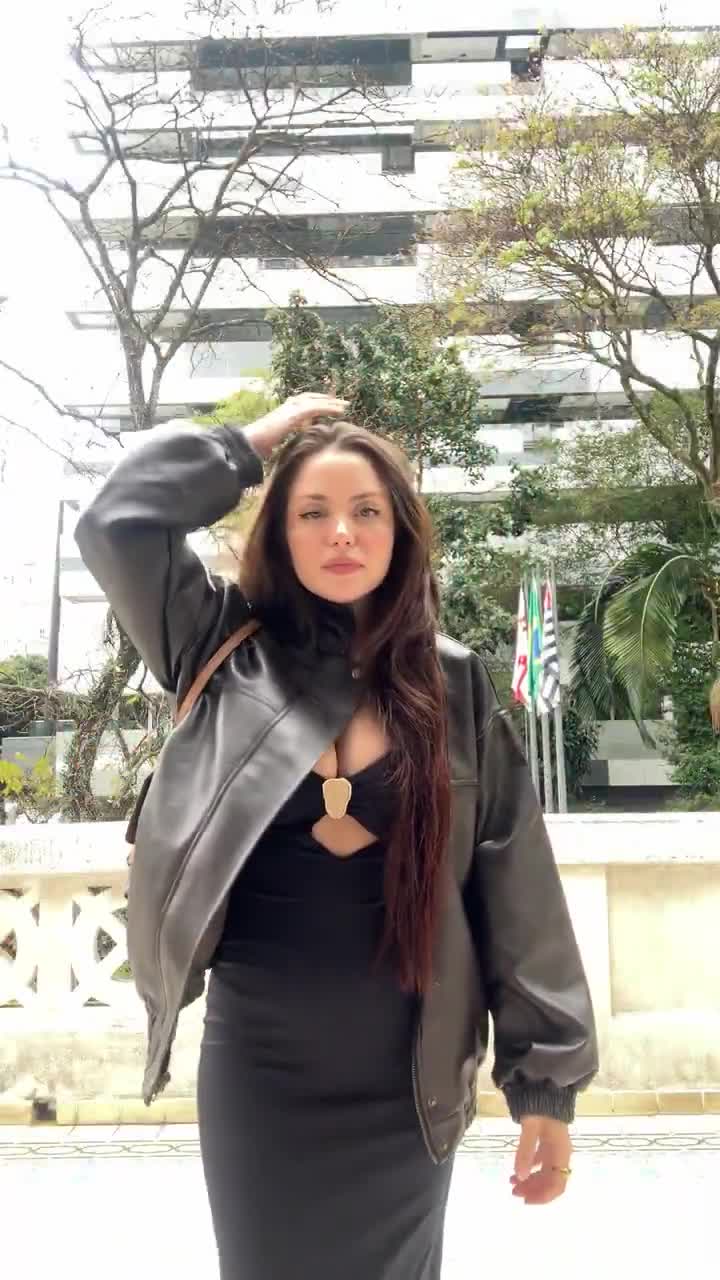 ssstwitter.com_175656532100798761da0e30b4c3d.mp4