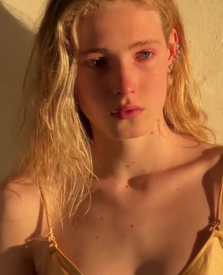 summer_dirx_1753212720445697ecca05258eccc.mp4