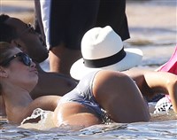 t_jessica_alba8b91c1661827b7d62.jpg