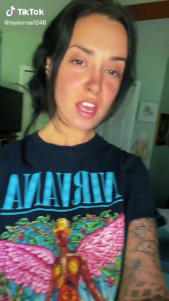 taylorrae-TT-1d2660622f884e8d0705b1c445ffc19a4123ae8ed5a6760a.mp4