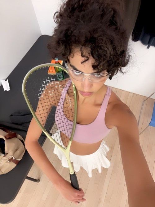 tennis-outfit7b72f2fb1aad9eab.jpg