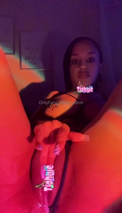 tiahnie-XMkQd6DvmTF.mp4