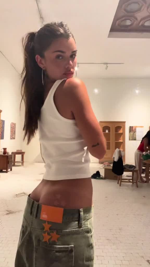 tiktok_17328321130925cd8816b4feefb9b.mp4