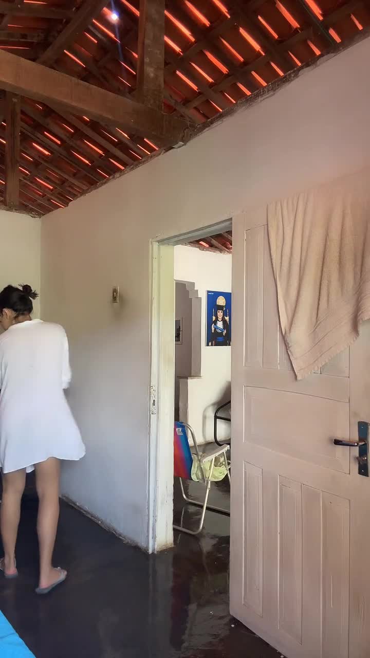 tiktok_livelinyy_2025-07-24-14-26-16_720pf31e527393b8b0eb.mp4