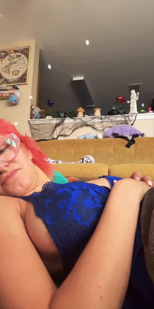 tiktok_mariahmarisol_hair_2025-11-11-13-44-10_960p_Morning-Fortnite2.mp4