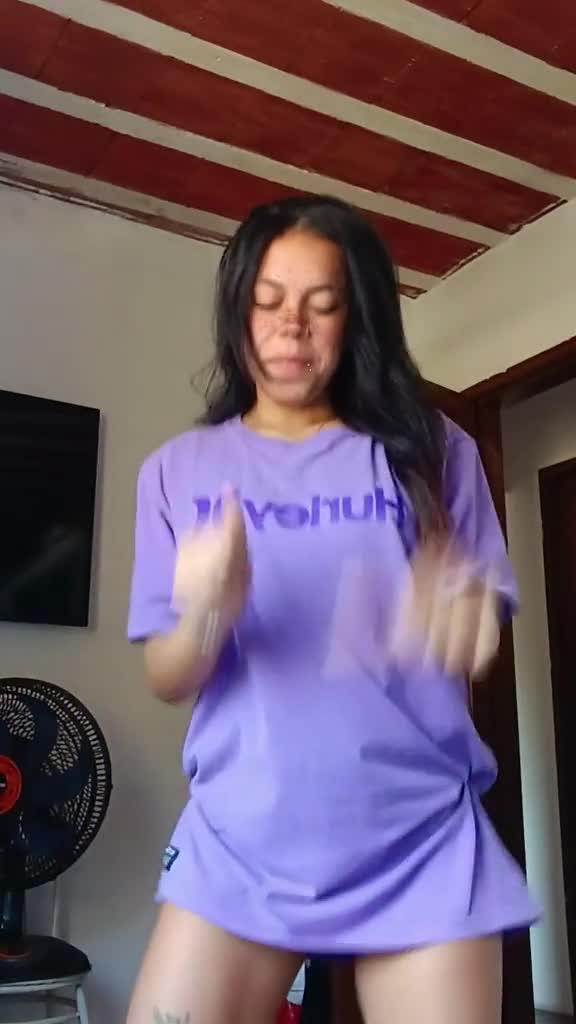 v09044g40000cl0he9vog65q5m15qot0109c1b94f490a7f5.mp4
