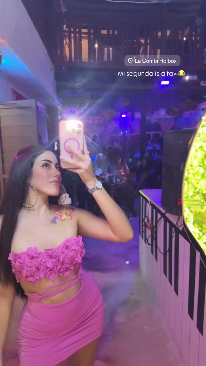 veronicaboyerv_1749878587_176010247727647844eb2f3893.mp4
