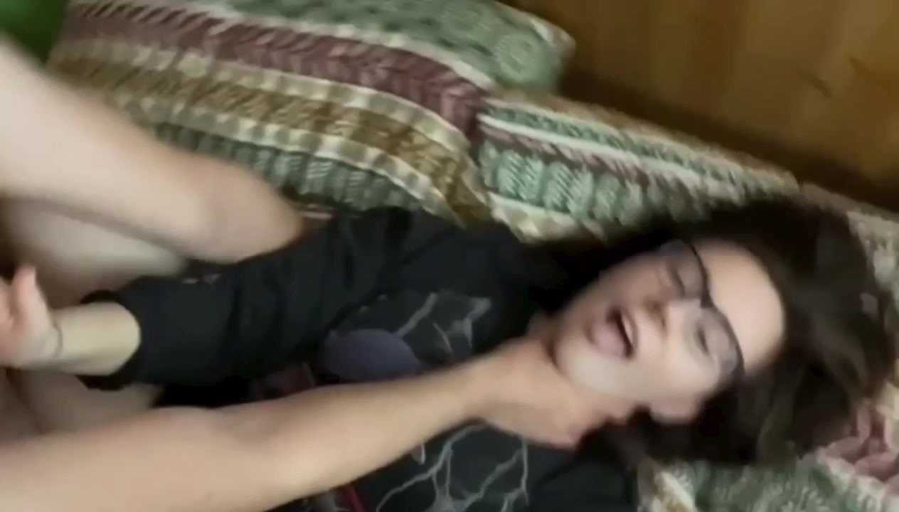 1075080-5cf055777c64a57291e28c532aa16a2b.mp4