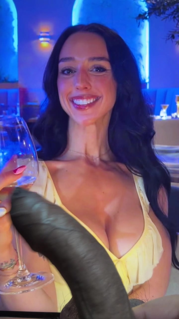 164d4f8b01b6fcf3579fde3e73f36d29.mp4