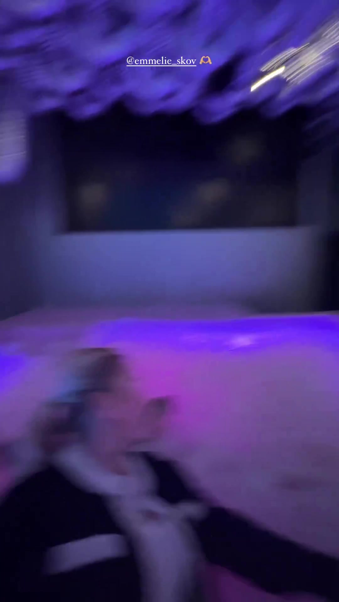 45864170_714214420612294_4325727519396271424_n.mp4