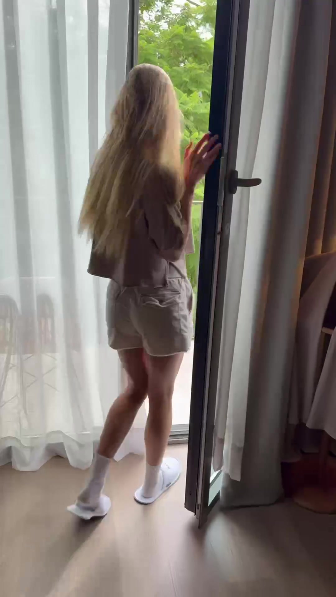 4df9d749af3bb2e49fc77f08ab1d9153183036.mp4