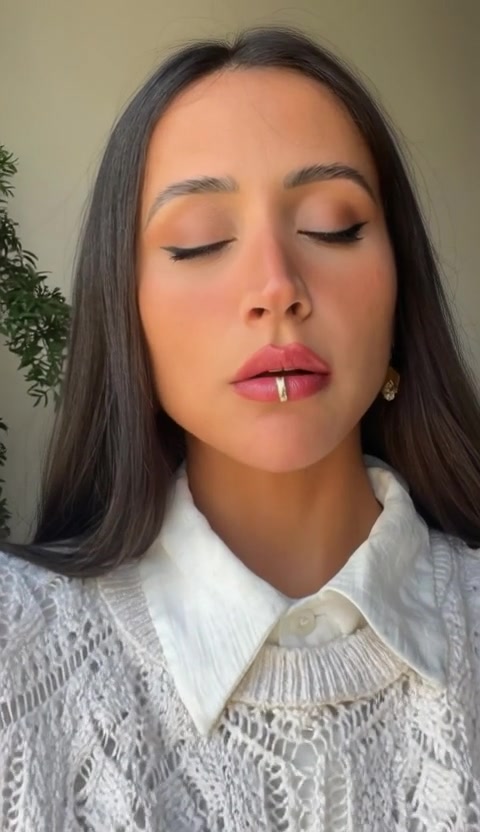 54eab2f7a0920396666167243cf5addc.mp4