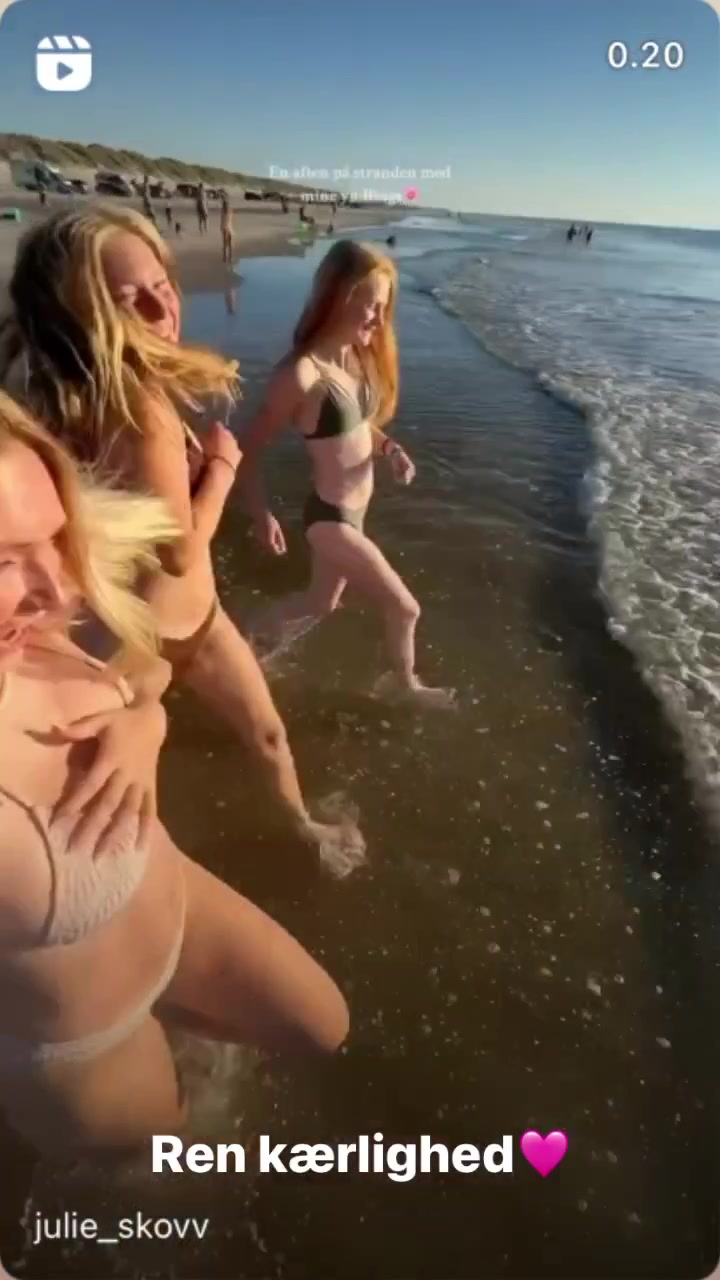 72455288E92689103F5799C80BFD89BC_video_dashinit.mp4