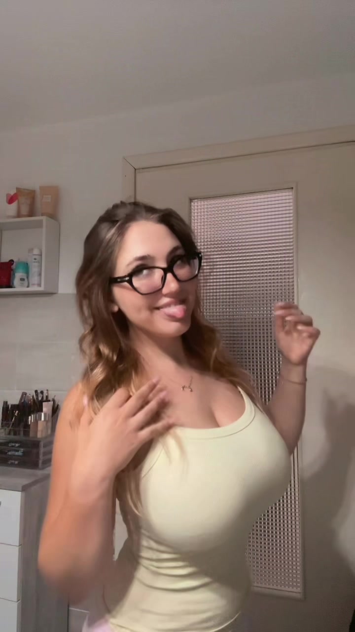 7646139125535345952_original.mp4