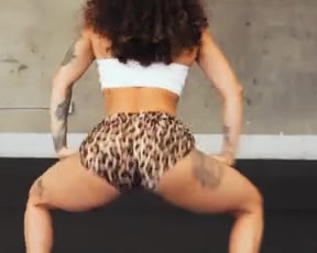 7ab47422d89b66602ef04beec55a6a70d101719b2212c.mp4