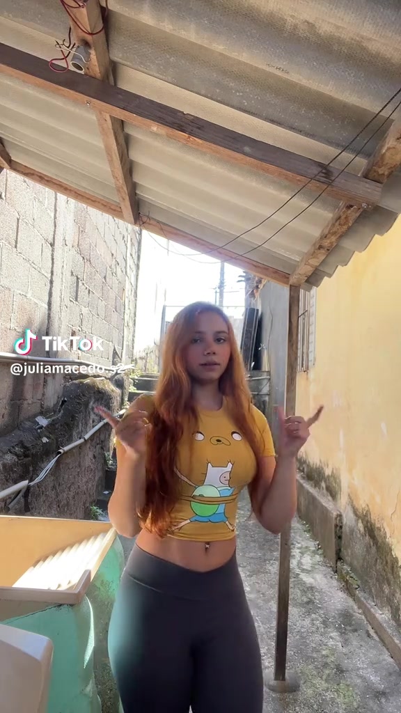 8945dbb837db5a1ab8f359008e15e464.mp4