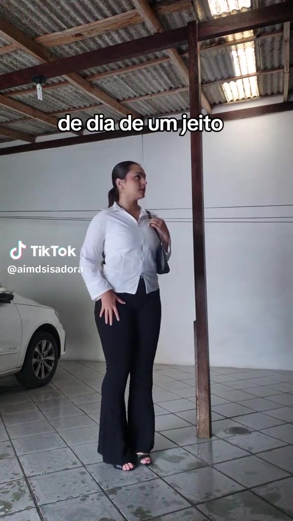 8d32cfa510d6ffe4954678f519d2a5bd.mp4