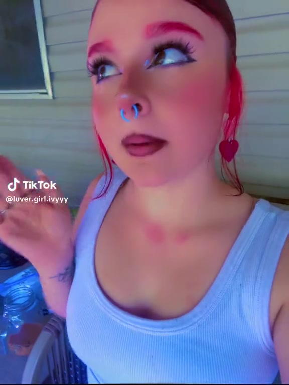 9cc2e08d577c6c6357a911f7ffe8a272.mp4