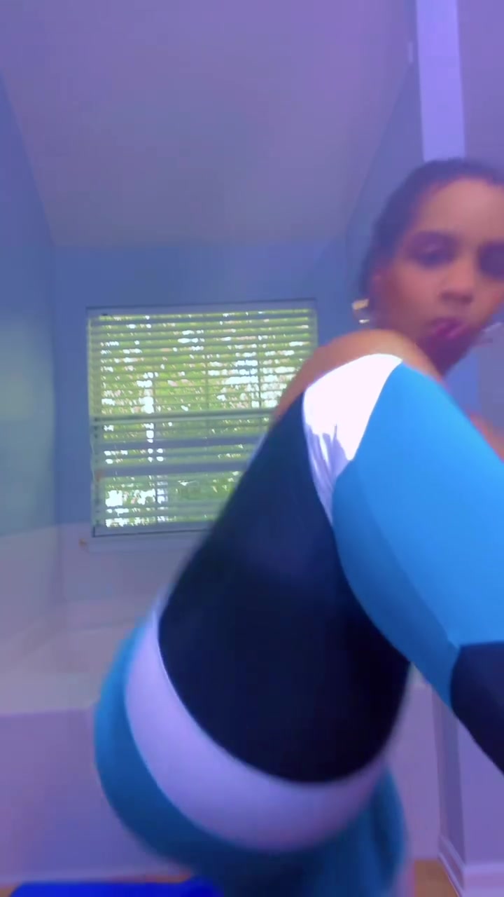 9wgAQ_4qOHS.mp4