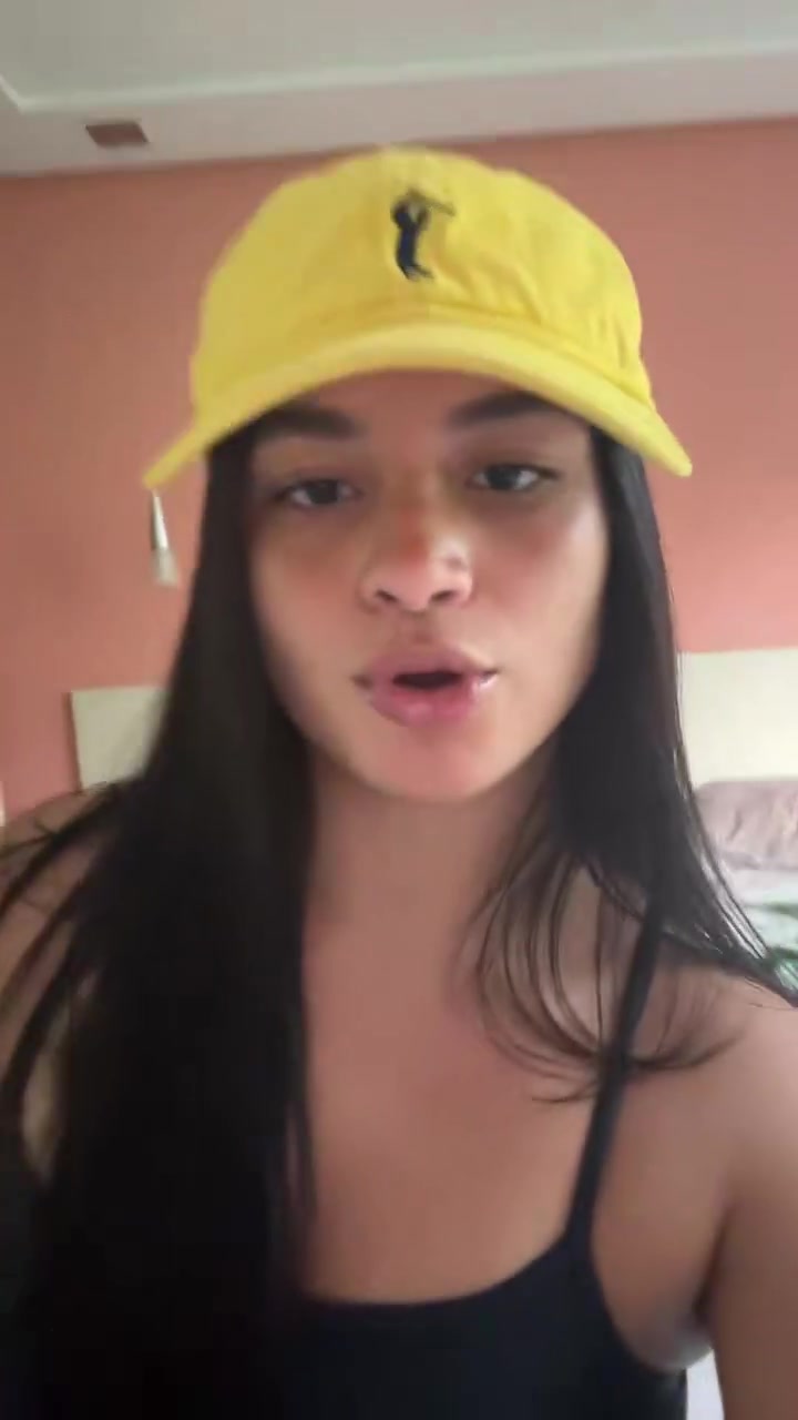 EUNg_qeiZgHY3bf6.mp4