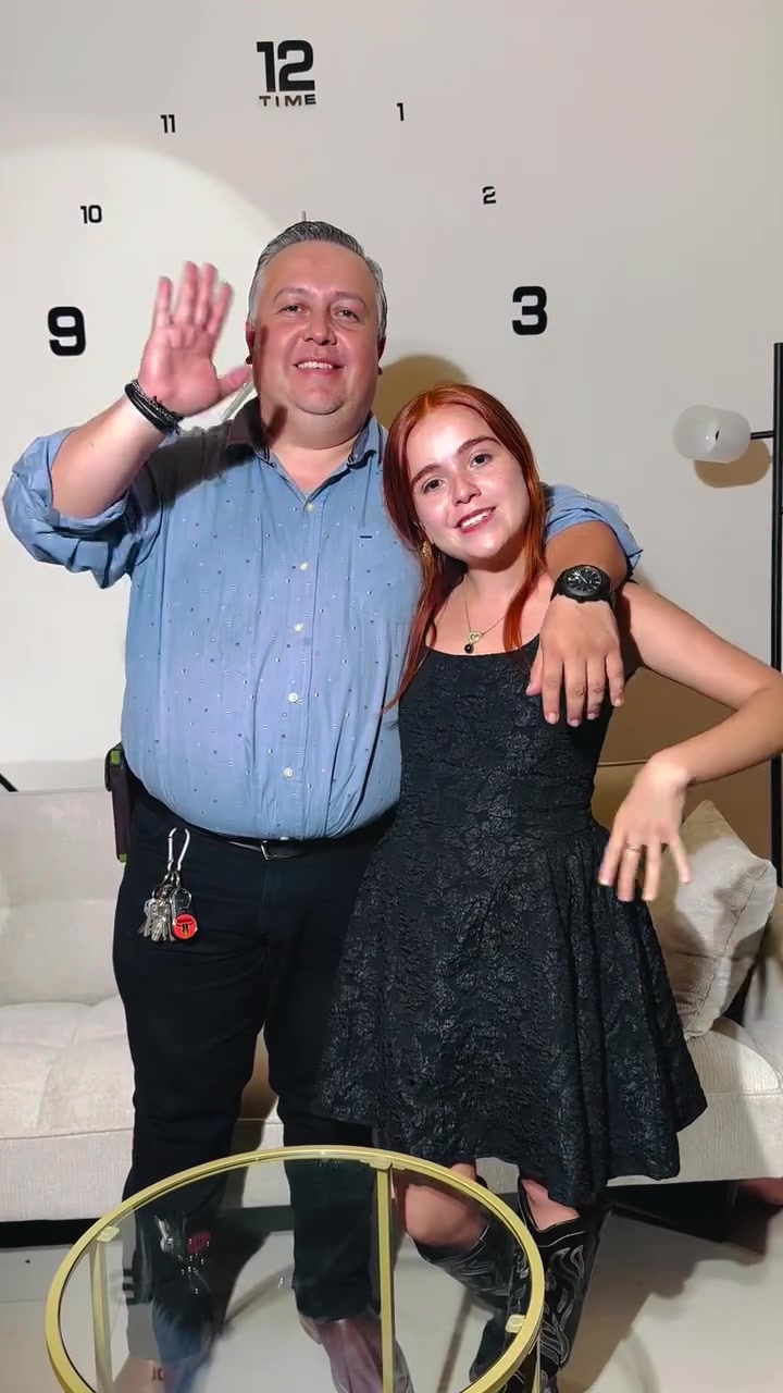 😉Here with my dad, beautiful people!🤩.mp4