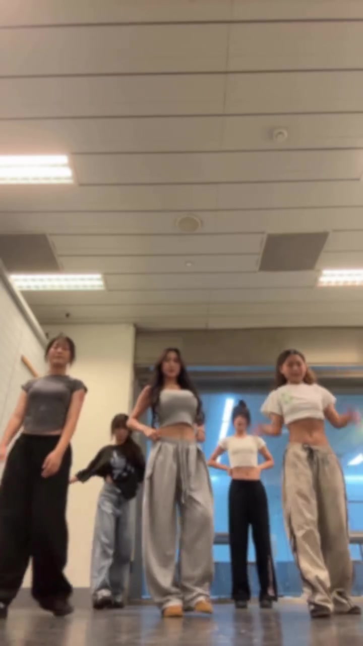 Ins5390728318_4b345dc838d4497d87c0245185b3303c.mp4