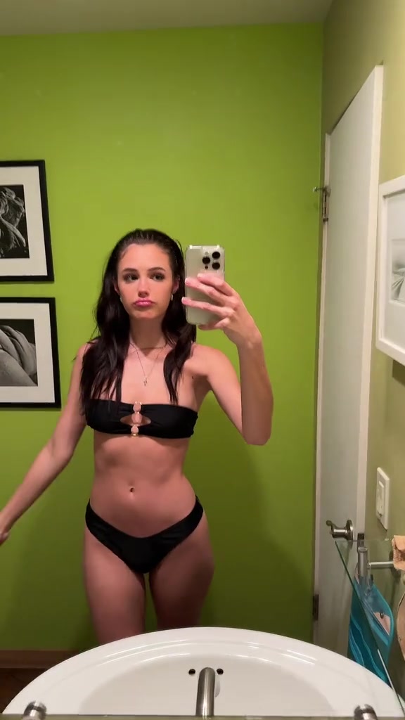 Jamie(4).mp4.76c3138ccd83c154baa6df21e7d3c0d3.mp4