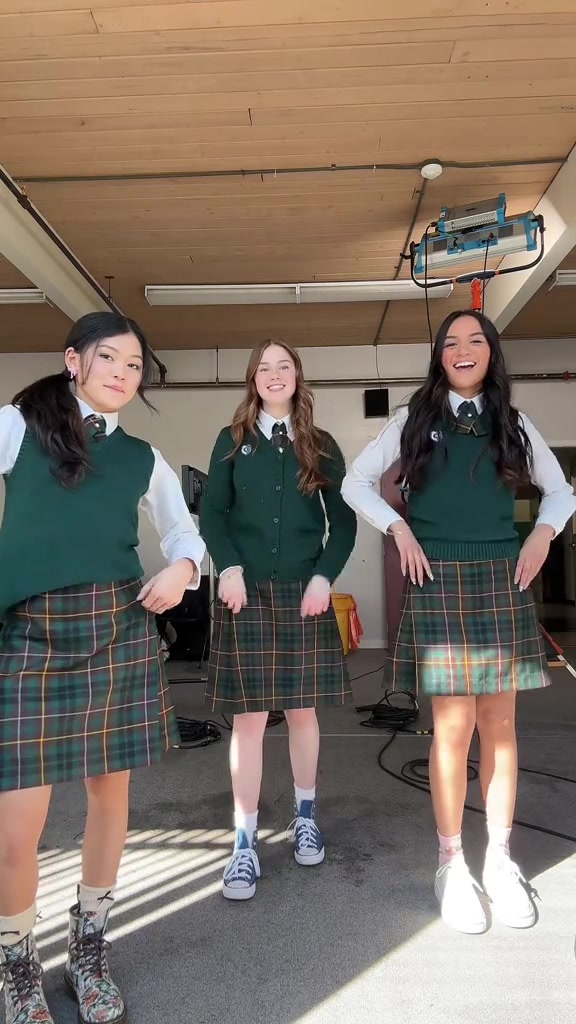 Momona Tamada R063.mp4