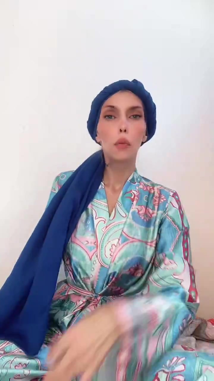 SWn6zNalYwpKAYTg.mp4