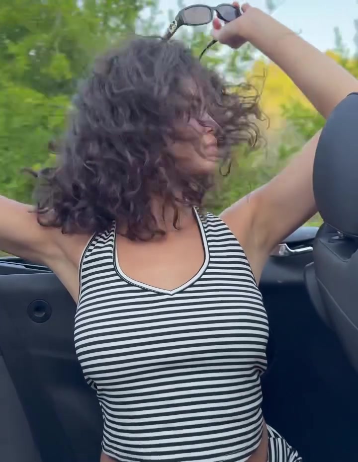 SaveClip.App_AQMXAU88kO5KAR6uc5IhaiJ1LHwdUzD6bBqDnidYoKmyaUNohp49Rbl_LGJyj9JYG7EdjgqZuV0cCxNebS47qpqFs1XFFjo5nLOnuoc.mp4