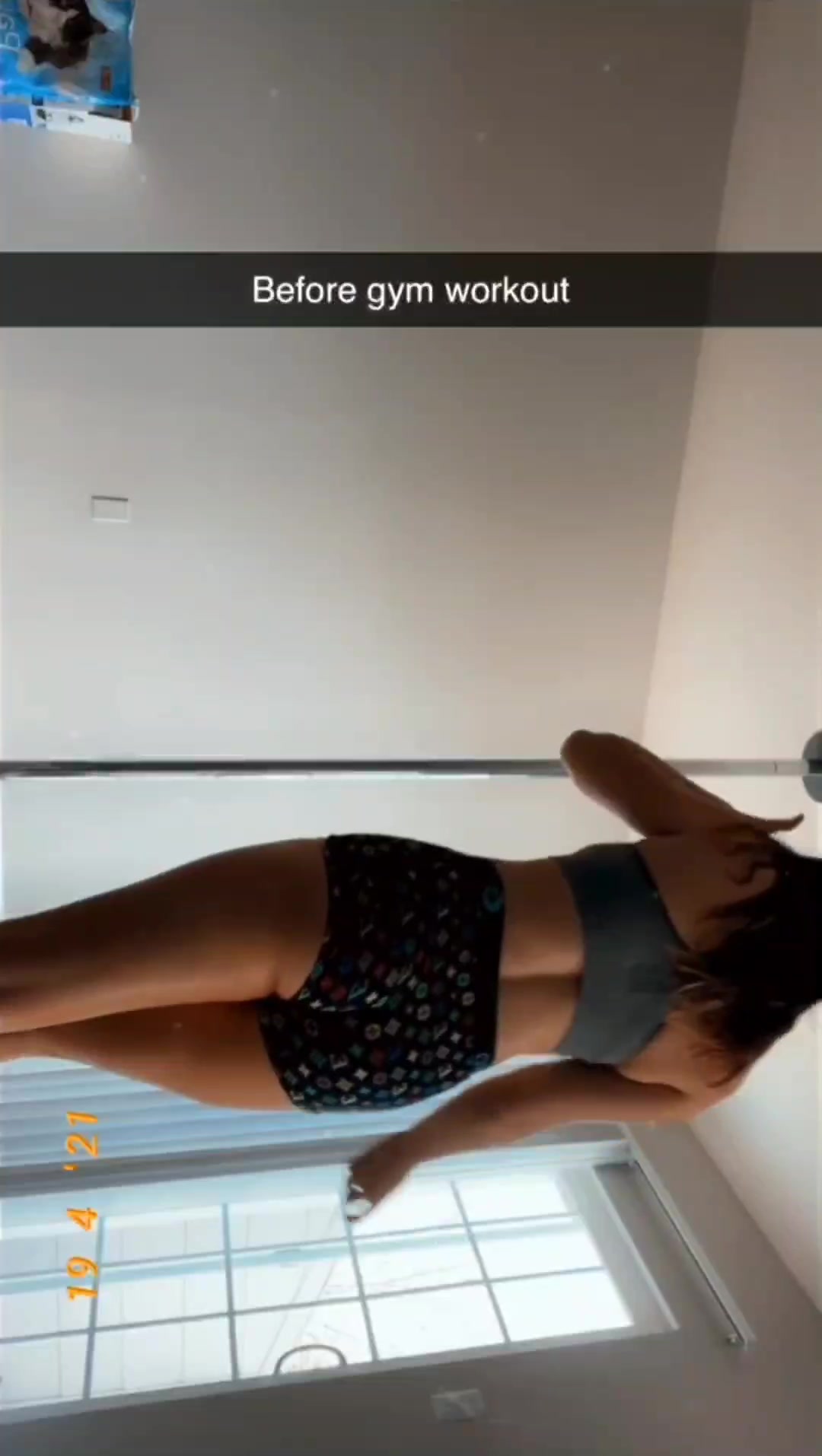 Screen_Recording_20210419-163929_Snapchat_1_1.mp4
